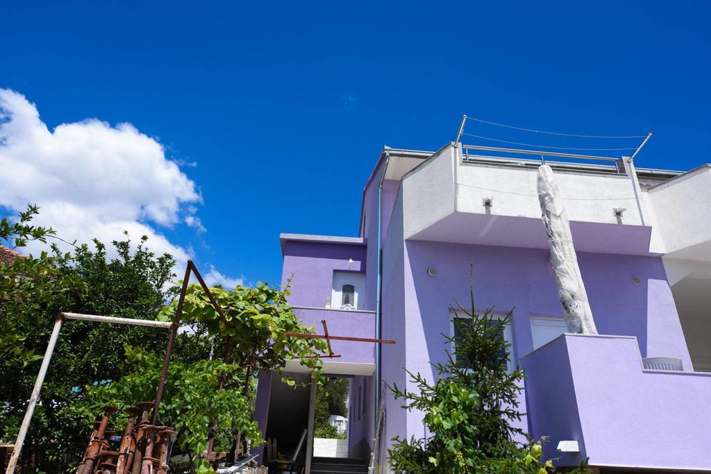 Apartments Sea Star Ivana Marina Bagian luar foto